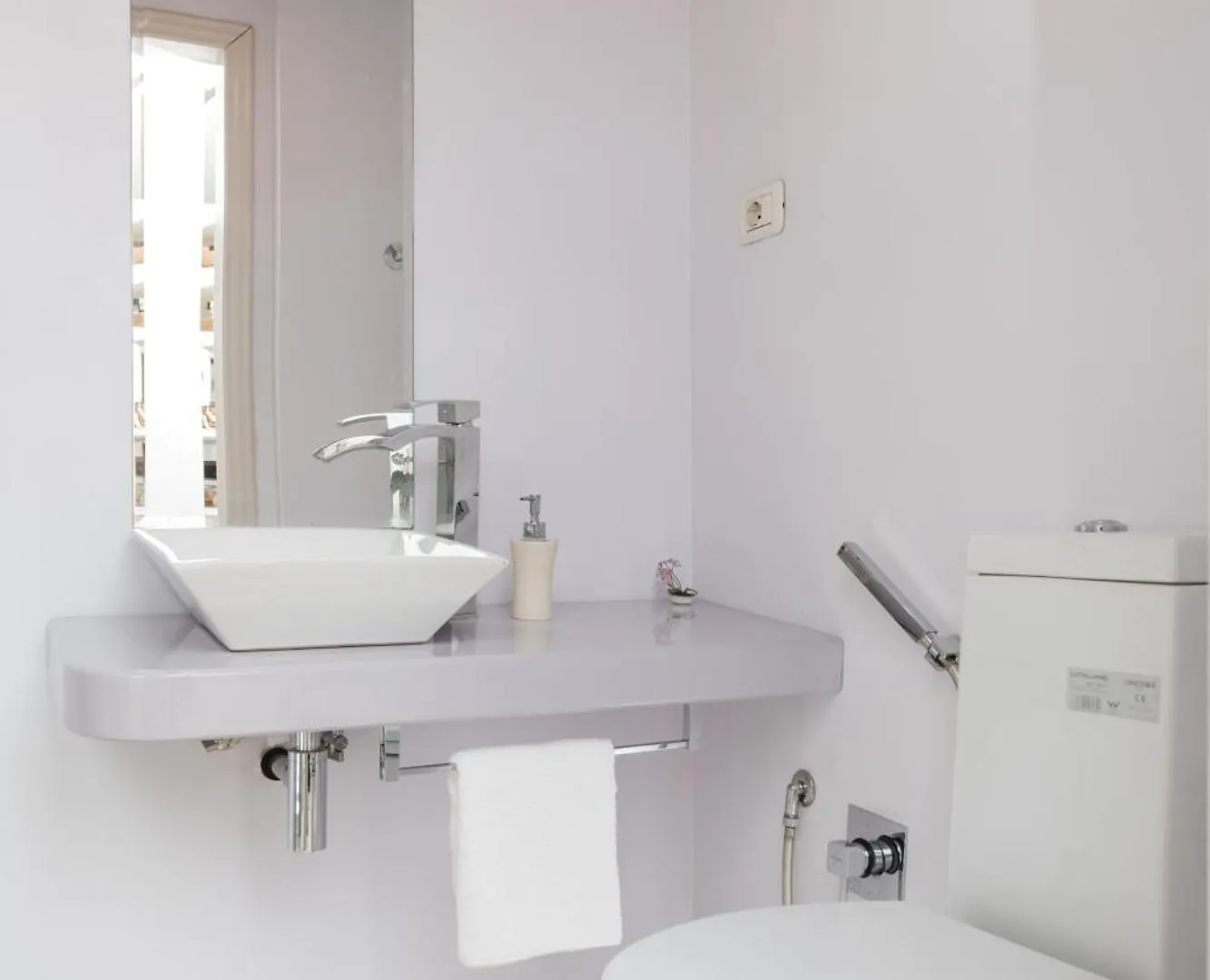Downtown Apartment Tirana