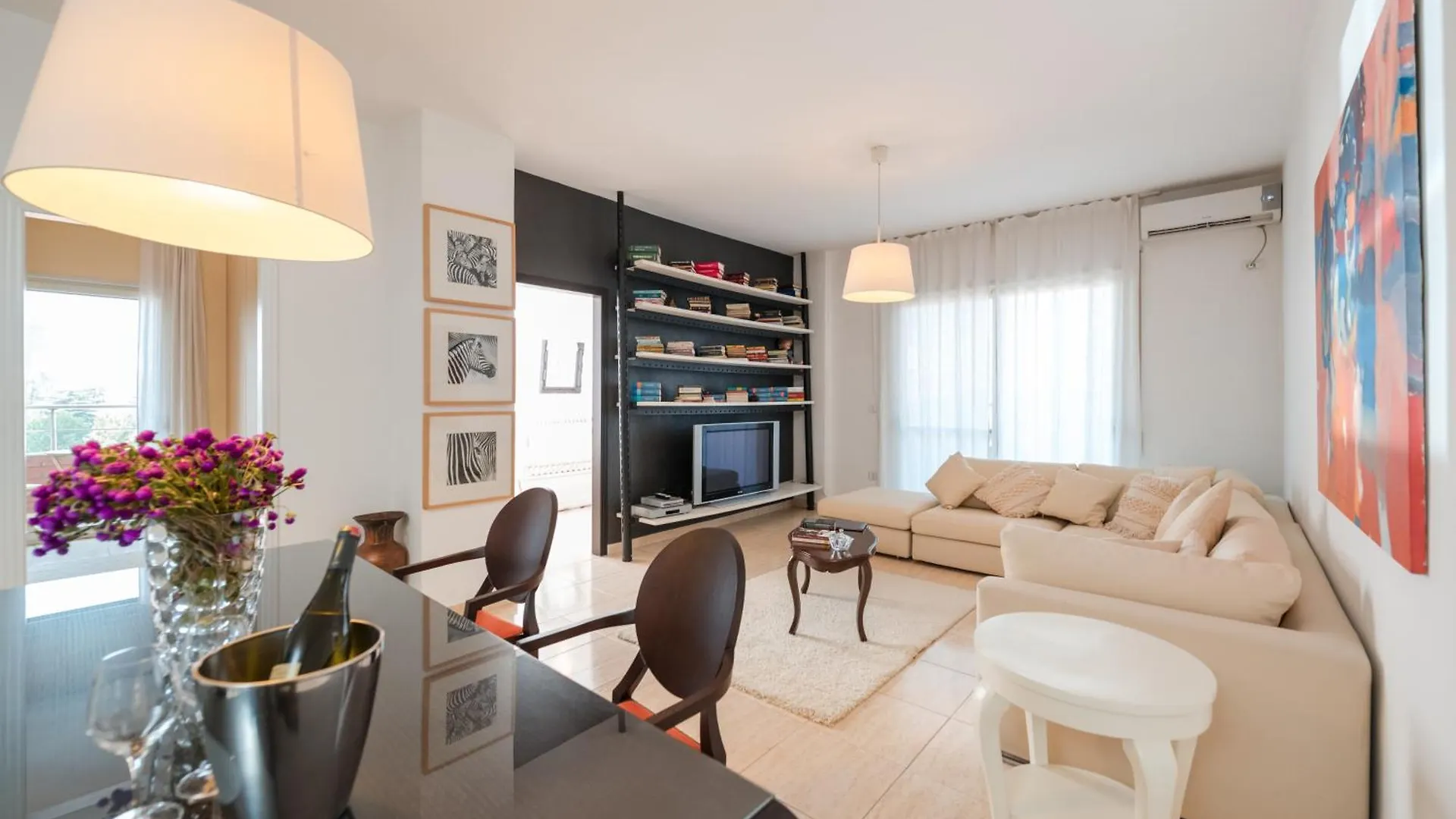 Downtown Apartment Tirana 0*,  Albanien