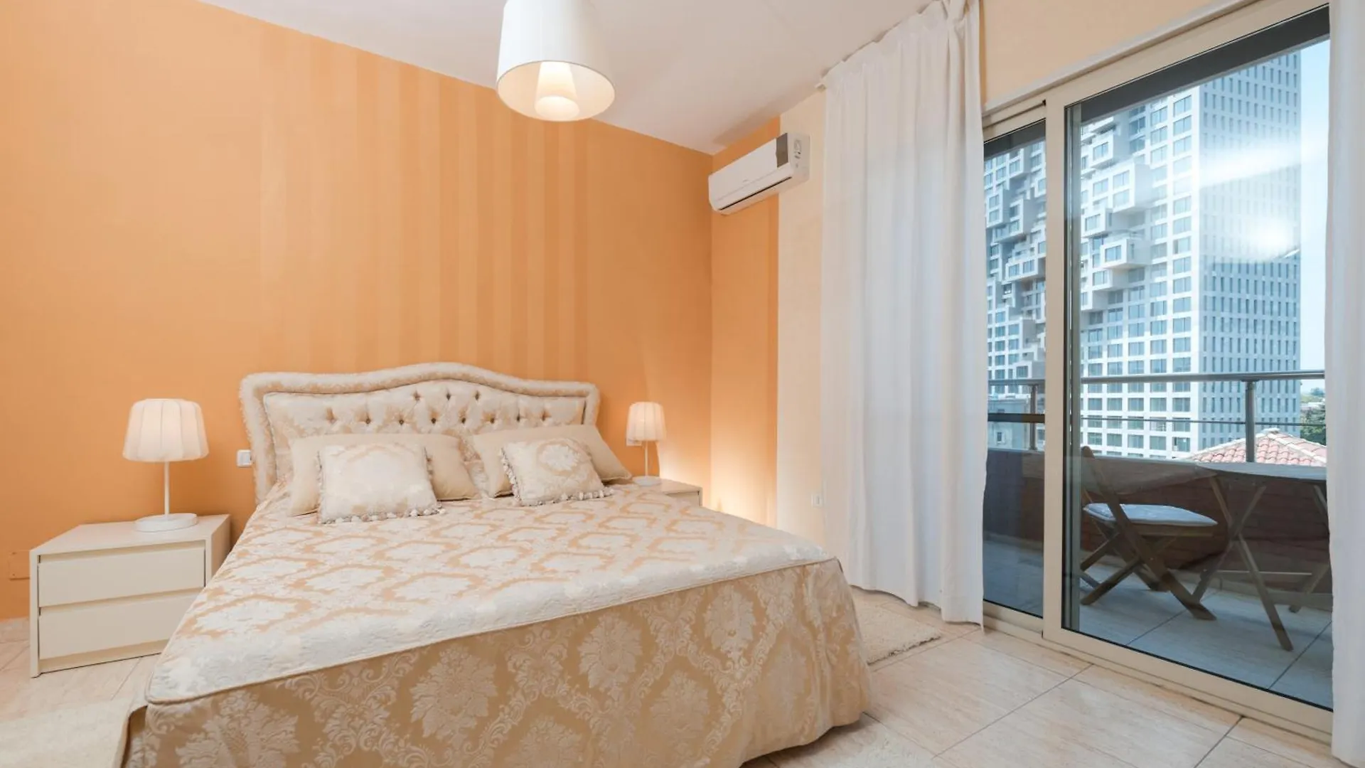 Downtown Apartment Tirana