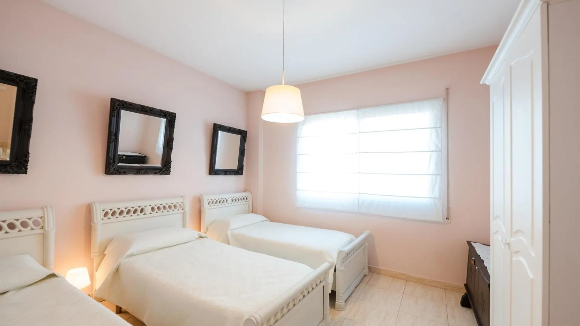 Downtown Apartment Tirana