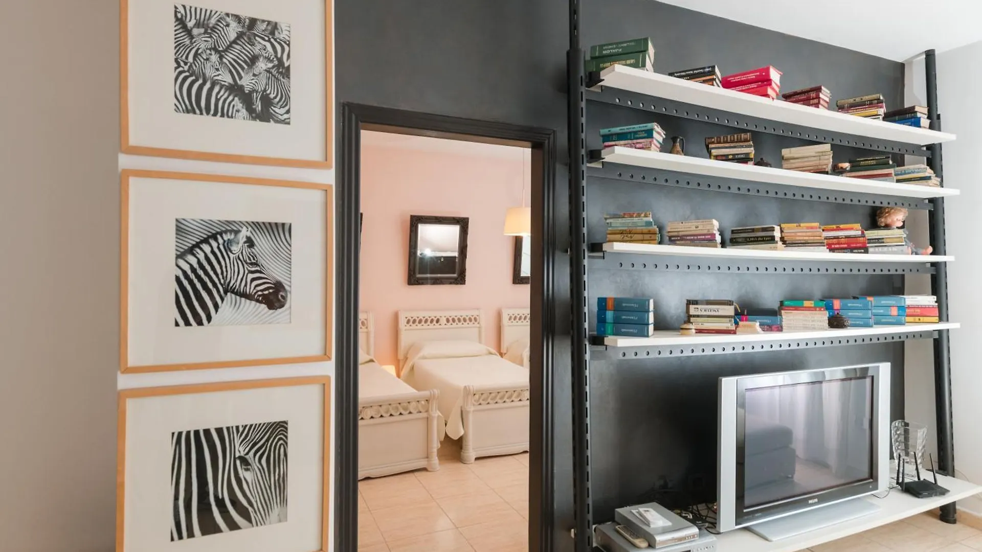 Downtown Apartment Tirana